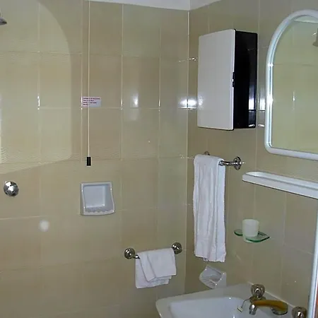 Saturno Hotel 3*