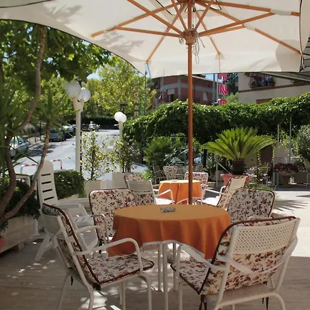 Hotel Saturno 3*