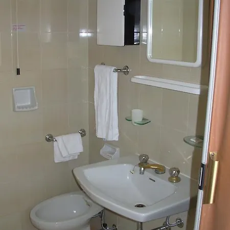 Hotel Saturno 3*