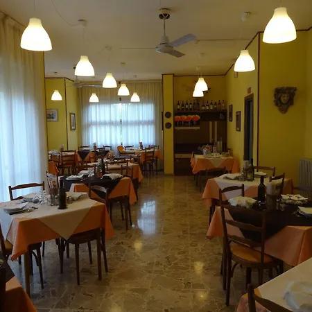 Hotel Saturno 3*